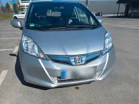 Gebraucht Honda Jazz Hybrid 88 PS (64 kW) 2011 Silber Kleinwagen