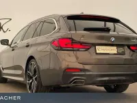 Gebraucht BMW 540 Efficient Dynamics 340 PS (250 kW) 2023 Bmw individual alvitgrau metall Kombi