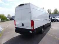 Neu Iveco Daily 177 PS (130 kW) 2026 Blanc Van