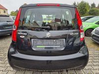 Gebraucht Suzuki Splash Basic 65 PS (47 kW) 2011 Schwarz Kleinwagen