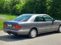 Gebraucht Mercedes E230 Classic 150 PS (110 kW) 1997 Limousine