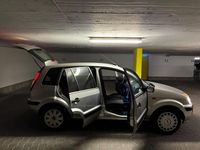 Gebraucht Ford Fusion Ambiente 68 PS (50 kW) 2008 Silber Kleinwagen