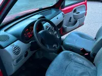 Gebraucht Renault Kangoo 61 PS (44 kW) 2007 Rot Van / Kleinbus