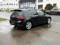 Gebraucht VW Golf VII R-line 122 PS (89 kW) 2014 Schwarz Kleinwagen
