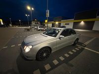 Gebraucht Mercedes E200 184 PS (135 kW) 2007 Grau Limousine