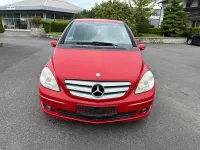 Gebraucht Mercedes B200 136 PS (100 kW) 2006 Rot Van / Kleinbus