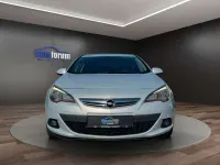 Gebraucht Opel Astra GTC Innovation 165 PS (121 kW) 2012 Mineralweiss/ice grey (m2) Coupé