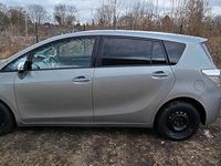 Gebraucht Toyota Verso 124 PS (91 kW) 2013 Grau Van / Kleinbus