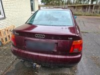 Usata Audi A4 105 CV (77 kW) 1995 Andere farben Berlina