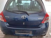 Gebraucht Toyota Yaris Cool 69 PS (50 kW) 2010 Dark blue mica metallic Kleinwagen