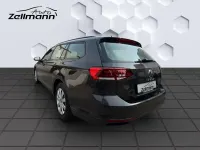 Gebraucht VW Passat Basis 122 PS (89 kW) 2023 Grau Kombi