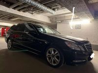 Gebraucht Mercedes E220 Avantgarde 170 PS (125 kW) 2007 Schwarz Kombi