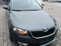 Gebraucht Skoda Octavia Ambition 105 PS (77 kW) 2015 Grau Kombi