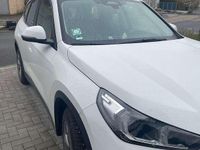 Gebraucht BMW iX1 150 kW (204 PS) 2024 Weiß SUV