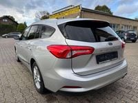 Gebraucht Ford Focus Cool & Connect 120 PS (88 kW) 2020 Silber Kombi