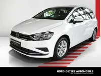 Gebraucht VW Golf VII Comfortline 131 PS (96 kW) 2020 Weiß Van / Kleinbus