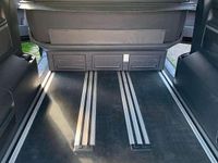 Gebraucht VW Multivan Highline 179 PS (131 kW) 2012 Schwarz Van