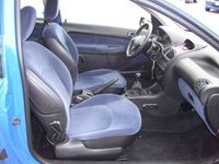 Gebraucht Peugeot 206 75 PS (55 kW) 2003 Blau Limousine