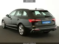 Gebraucht Audi A4 Ambiente 163 PS (119 kW) 2021 Mythosschwarz metallic Kombi