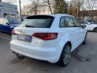 Gebraucht Audi A3 Attraction 122 PS (89 kW) 2013 Weiß Limousine