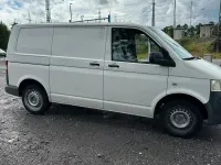 Gebraucht VW Multivan 102 PS (75 kW) 2013 Weiß Van / Kleinbus