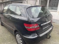 Gebraucht Mercedes B150 95 PS (69 kW) 2009 Schwarz Van / Kleinbus