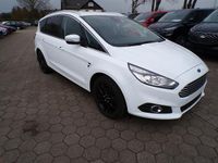 Gebraucht Ford S-MAX Titanium 179 PS (131 kW) 2017 Weiß Van / Kleinbus