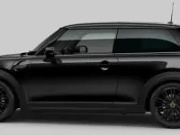 Gebraucht Mini Cooper SE 135 kW (184 PS) 2023 Midnight black metallic Kleinwagen