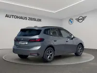 Gebraucht BMW 220 Active Tourer Luxury Line 156 PS (114 kW) 2025 Skyscraper grau Van / Kleinbus