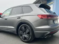 Gebraucht VW Touareg R-line 231 PS (169 kW) 2024 Grau SUV
