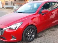 Gebraucht Mazda 2 75 PS (55 kW) 2016 Rot Kleinwagen