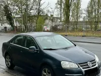 Używany VW Jetta 105 KM (77 kW) 2006 Niebieski Sedan/Limuzyna