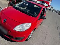 Gebraucht Renault Twingo 58 PS (42 kW) 2011 Rot Kleinwagen