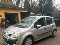 Gebraucht Renault Modus 60 PS (44 kW) 2009 Silber Van / Kleinbus