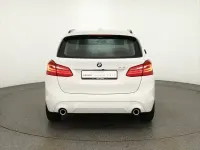 Gebraucht BMW 218 Advantage 150 PS (110 kW) 2021 Weiß Van / Kleinbus