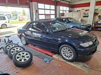 Gebraucht BMW 318 Cabriolet 150 PS (110 kW) 2006 Blau Cabrio