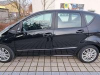 Gebraucht Mercedes A180 Elegance 116 PS (85 kW) 2011 Schwarz Kleinwagen