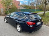 Gebraucht BMW 530 Sport Line 245 PS (180 kW) 2010 Blau Kombi