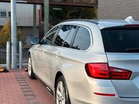 Gebraucht BMW 525 204 PS (150 kW) 2011 Grau Kombi