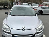 Gebraucht Renault Mégane 101 PS (74 kW) 2013 Grau Limousine