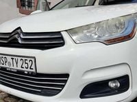 Gebraucht Citroën C4 Tendance 120 PS (88 kW) 2012 Weiß Limousine