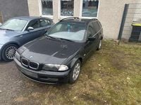 Gebraucht BMW 320 170 PS (125 kW) 2001 Schwarz Kombi