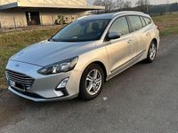 Gebraucht Ford Focus 120 PS (88 kW) 2019 Silber Kombi