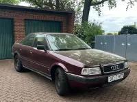 Używany Audi 80 90 KM (66 kW) 1994 Czerwony Sedan/Limuzyna