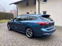 Gebraucht Ford Focus ST-Line X 155 PS (114 kW) 2025 Chrome blau (metallic) Kombi
