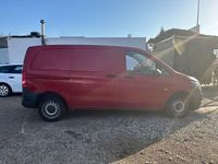 Second-hand Mercedes Vito 114 CP (83 kW) 2016 Roșu Van