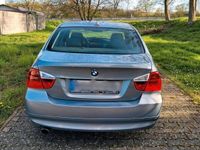 gebraucht BMW 320 E90 Xenon Automatik Navi Parkhilfe vorne hinten