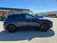 Gebraucht Porsche Cayenne Turbo 549 PS (403 kW) 2019 Moonlightbluemetallic SUV