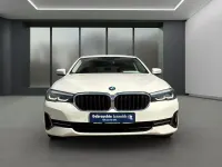 Gebraucht BMW 530 Sport Line 292 PS (214 kW) 2022 Weiss / alpinweiss Kombi