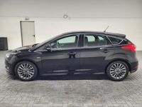 Second-hand Ford Focus ST-Line 182 CP (133 kW) 2018 Negru Berlinǎ